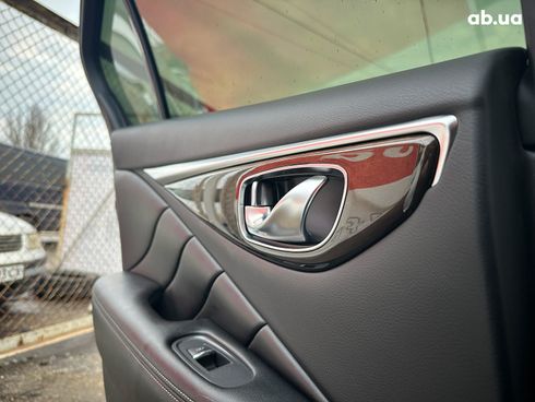 Infiniti Q50 2018 белый - фото 31