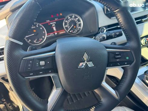 Mitsubishi Outlander 2022 - фото 16