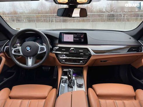 BMW 5 серия 2020 - фото 30