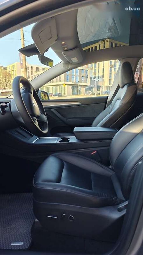Tesla Model Y 2023 - фото 12
