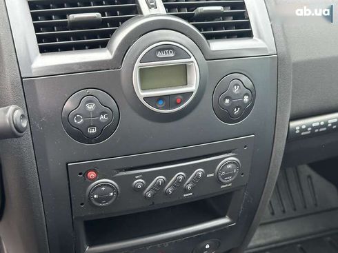 Renault Megane 2008 - фото 24