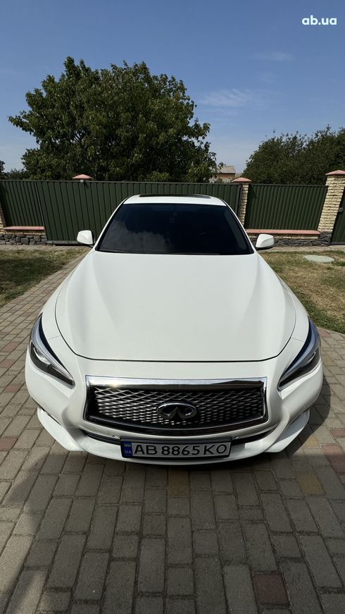 Infiniti Q50 2014 белый - фото 7