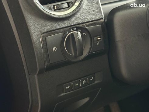 Chevrolet Captiva 2014 красный - фото 11