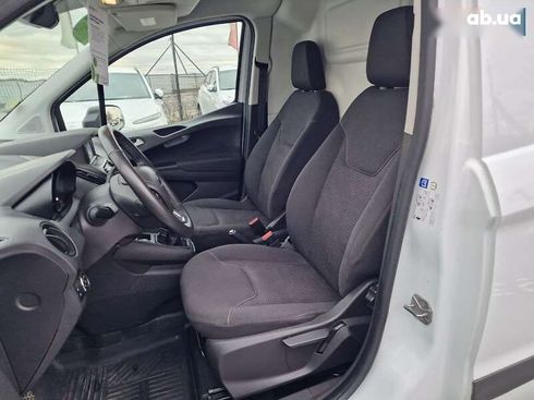 Ford Transit Courier 2020 - фото 16