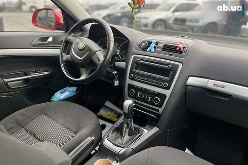 Skoda Octavia 2010 - фото 22