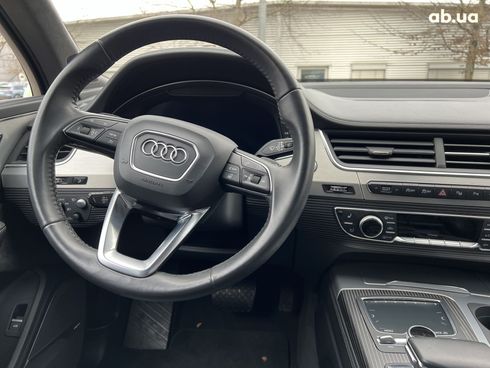 Audi Q7 2018 - фото 22
