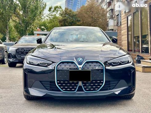 BMW i4 2023 - фото 2