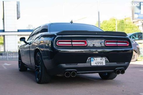 Dodge Challenger 2017 - фото 12
