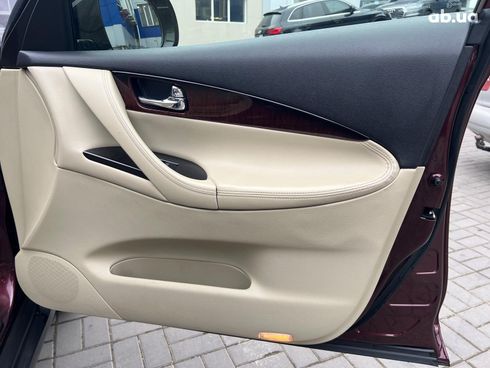 Infiniti QX50 2016 красный - фото 26