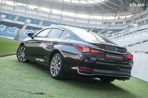 Lexus ES 2020 - фото 14