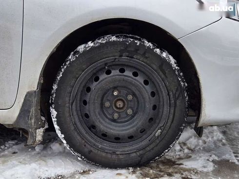 Toyota Corolla 2008 - фото 17