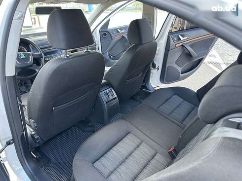 Skoda Octavia 2012 - фото 27
