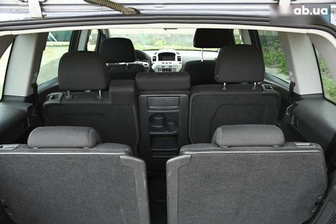 Opel Zafira 2009 - фото 27