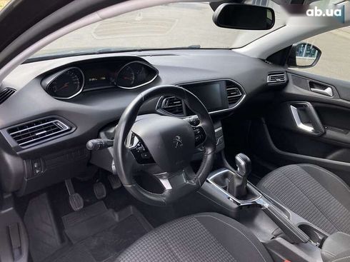 Peugeot 308 2018 - фото 15