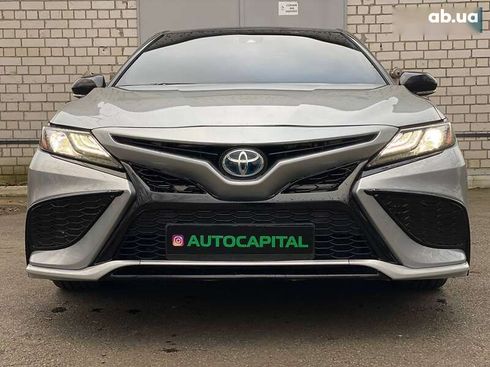 Toyota Camry 2020 - фото 7