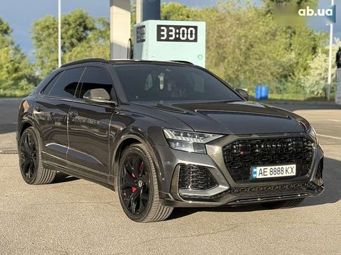 Audi RS Q8 2021 - фото 15