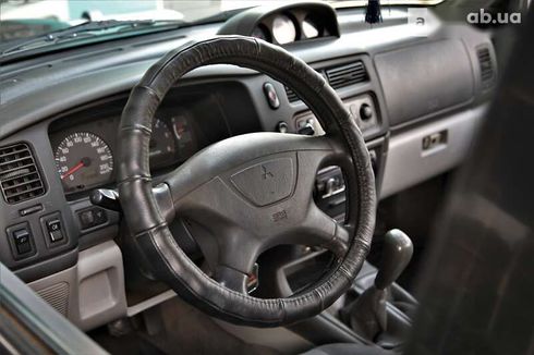 Mitsubishi Pajero 2000 - фото 10