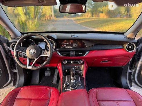 Alfa Romeo Stelvio 2019 - фото 17