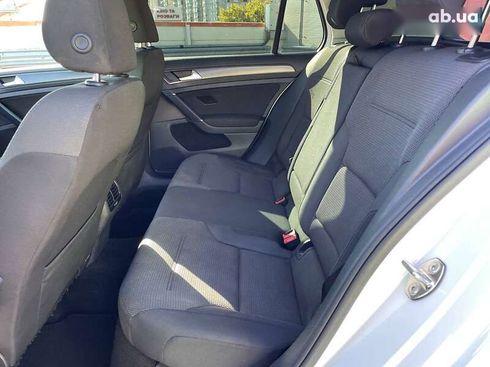 Volkswagen e-Golf 2020 - фото 21