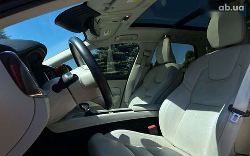 Volvo XC60 2020 - фото 19