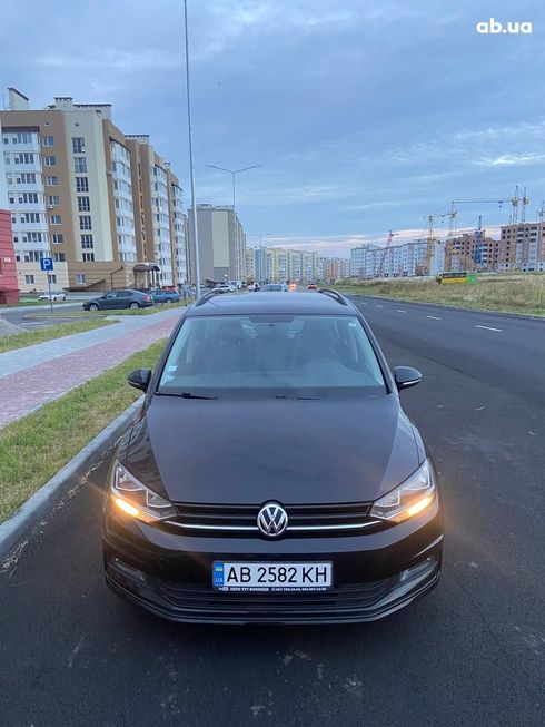 Volkswagen Touran 2017 черный - фото 11