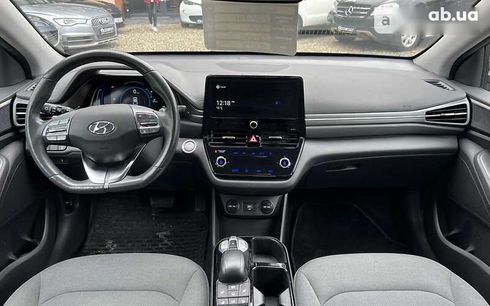 Hyundai Ioniq 2021 - фото 16