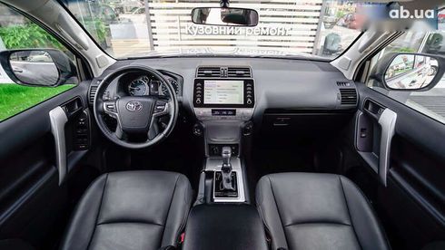 Toyota Land Cruiser Prado 2023 - фото 8