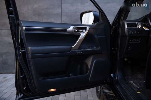 Lexus GX 2020 - фото 19