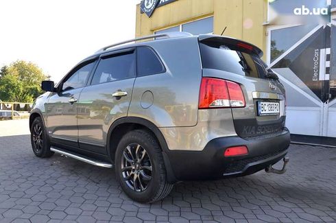 Kia Sorento 2011 - фото 11