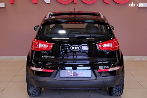 Kia Sportage 2012 черный - фото 6