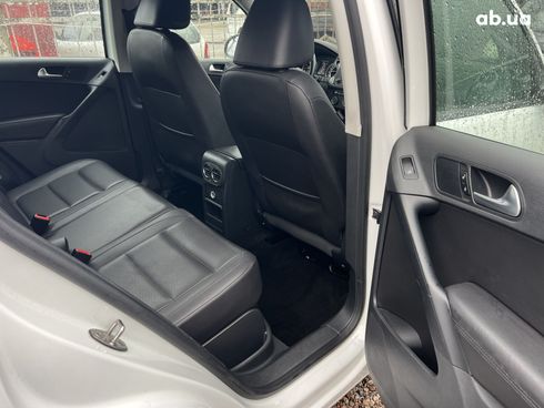 Volkswagen Tiguan 2016 белый - фото 19