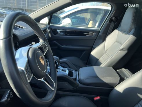 Porsche Cayenne Coupe 2022 - фото 26