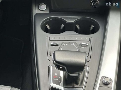 Audi A4 2018 - фото 25