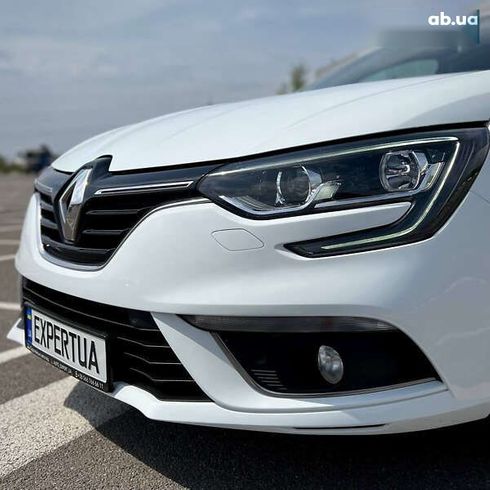 Renault Megane 2018 - фото 9