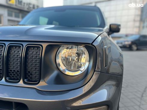 Jeep Renegade 2019 серый - фото 6