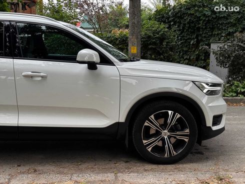 Volvo XC40 2018 белый - фото 11
