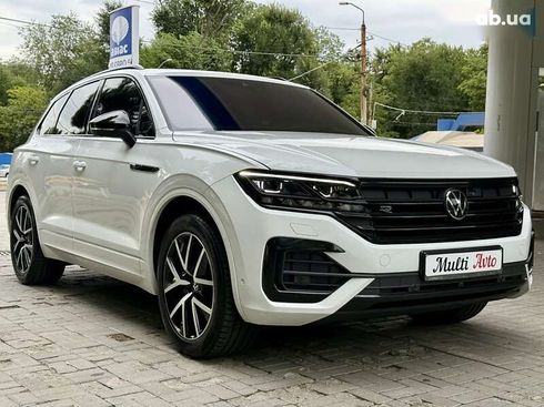 Volkswagen Touareg 2023 - фото 10