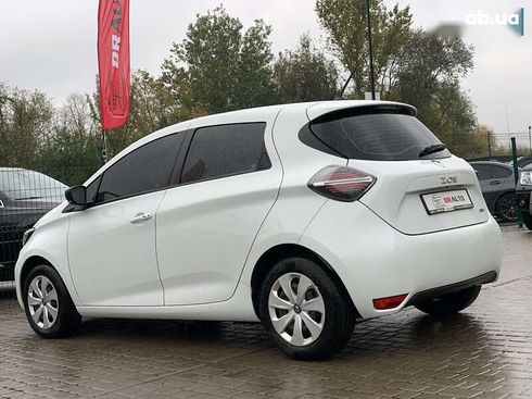 Renault Zoe 2020 - фото 17