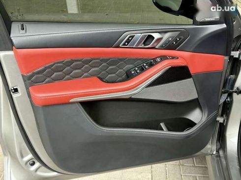 BMW X5 M 2021 - фото 24