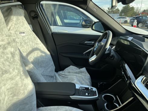 BMW iX1 2023 - фото 29