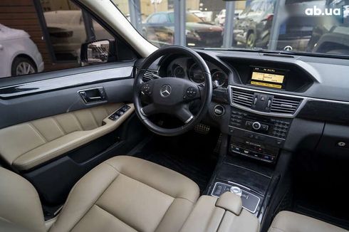 Mercedes-Benz E-Класс 2010 - фото 17