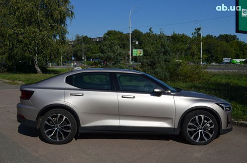 Polestar 2 2022 бежевый - фото 6