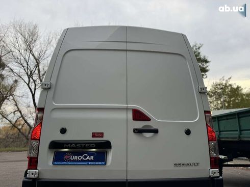 Renault Master 2015 - фото 25