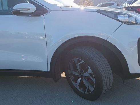 Kia Sportage 2020 белый - фото 11
