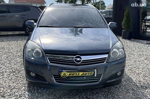 Opel Astra 2009 - фото 2