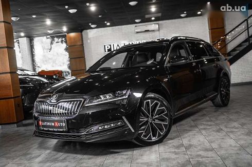 Skoda Superb 2020 - фото 5