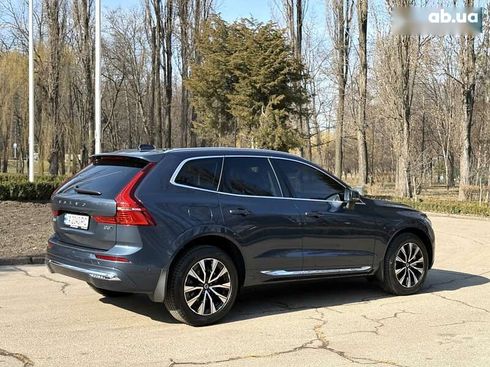 Volvo XC60 2023 - фото 27