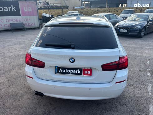 BMW 5 серия 2016 белый - фото 4