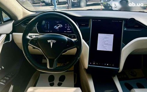 Tesla Model S 2018 - фото 16