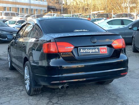 Volkswagen Jetta 2012 черный - фото 7